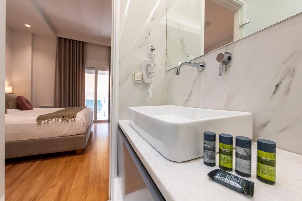 Phaedrus Living City Center Luxury Flat Neos Kosmos Athena Bagian luar foto